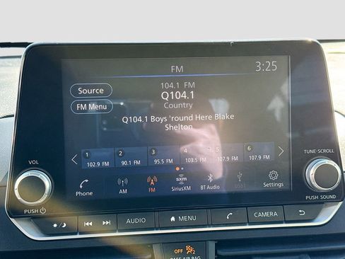 Used 2023 Nissan Altima 2.5 SR image 11