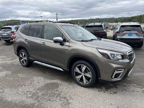 Used 2020 Subaru Forester Touring w/ Popular Package #2 AWD/4WD image 3