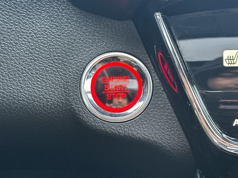 Used 2021 Honda HR-V EX-L image 32