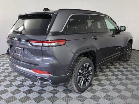 New 2025 Jeep Grand Cherokee Overland w/ Luxury Tech Group IV image 4