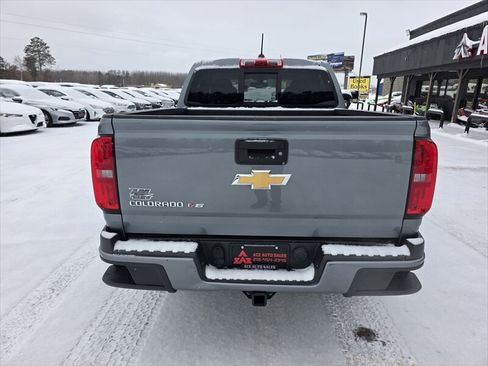 Used 2018 Chevrolet Colorado Z71 AWD/4WD image 8