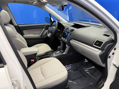 Used 2017 Subaru Forester 2.5i Premium AWD/4WD image 25