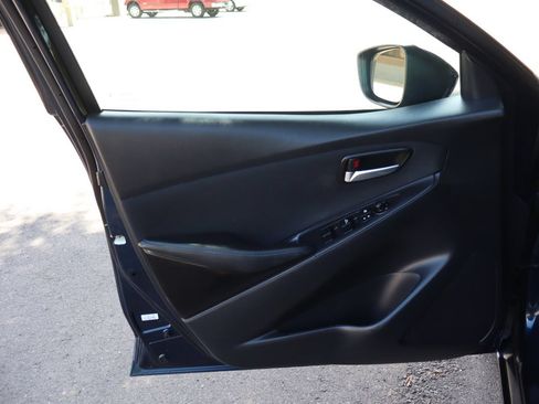Used 2018 Toyota Yaris iA FWD image 23
