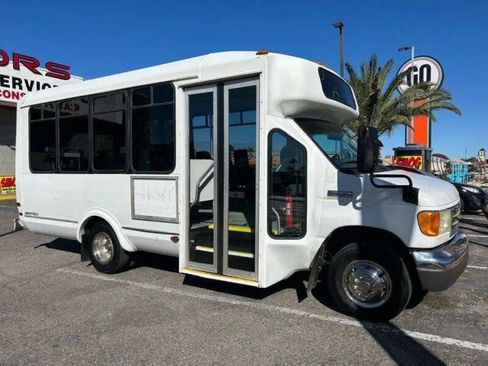 Used 2006 Ford E-350 and Econoline 350 Super Duty image 7