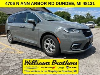 Used 2023 Chrysler Pacifica Limited FWD video 1