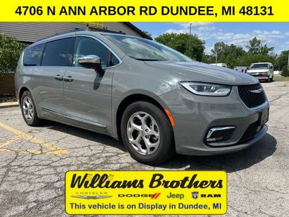 Used 2023 Chrysler Pacifica Limited