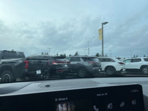 Used 2025 Kia K4 LXS image 17