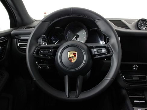 New 2026 Porsche Macan S image 12