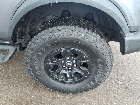 Certified 2023 Ford Bronco Wildtrak image 10