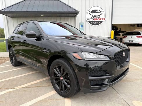 Used 2017 Jaguar F-PACE Prestige image 2