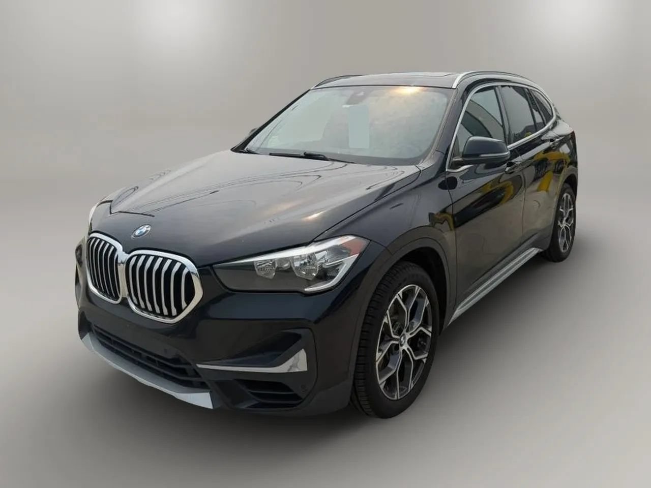 Used 2021 BMW X1 xDrive28i w/ Convenience Package AWD/4WD image 3