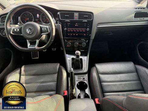 Used 2018 Volkswagen GTI SE w/ SE Leather Package image 29