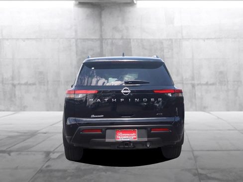 New 2026 Nissan Pathfinder SV w/ SV Premium Package AWD/4WD image 6