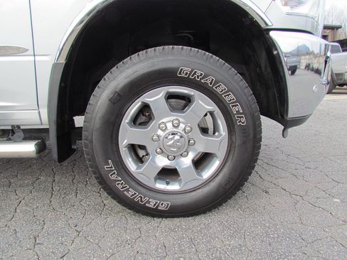 Used 2018 RAM 3500 Lone Star image 21