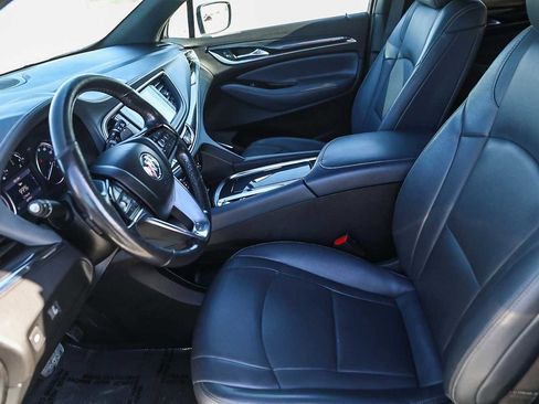 Used 2023 Buick Enclave Essence image 17