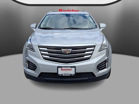 Used 2018 Cadillac XT5 Luxury w/ Driver Awareness Package AWD/4WD image 2