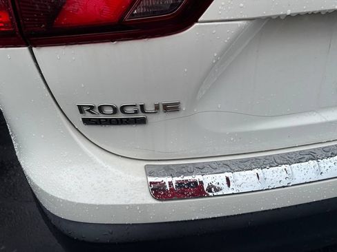Used 2019 Nissan Rogue Sport S w/ Appearance Package FWD image 13