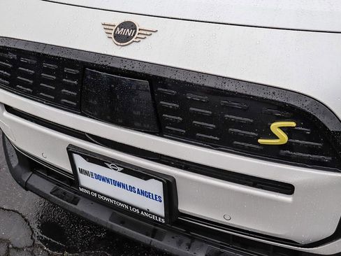 Used 2025 MINI Cooper Countryman SE image 8