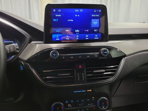 Used 2022 Ford Escape Titanium FWD image 17