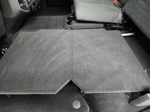 Used 2022 RAM 3500 Big Horn w/ Level C Equiment Group image 39