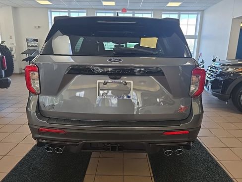 Used 2022 Ford Explorer ST w/ Equipment Group 401A image 5