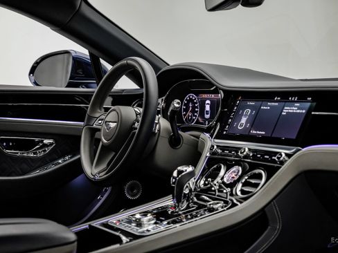 Used 2020 Bentley Continental GT AWD/4WD image 52
