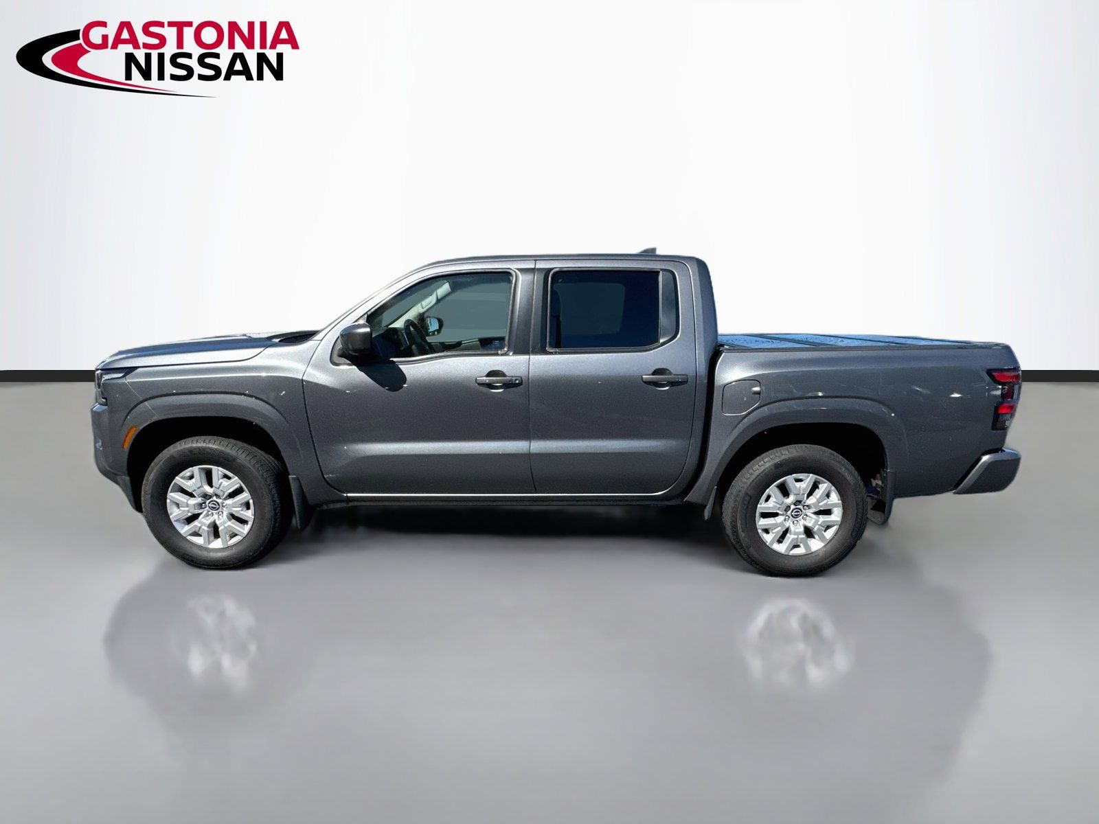 Used 2022 Nissan Frontier SV AWD/4WD image 5