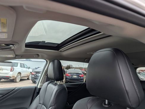 Used 2023 Subaru Outback Limited image 22