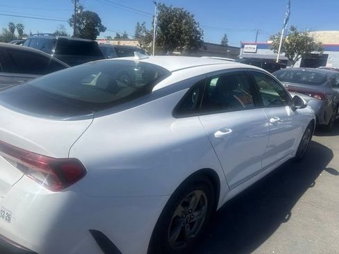 Used 2022 Kia K5 LXS FWD image 4