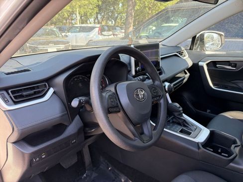 Used 2025 Toyota RAV4 XLE w/ Convenience Package image 35