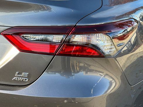 Used 2022 Toyota Camry LE image 25