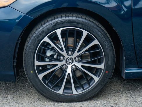 Used 2019 Toyota Camry SE w/ Carpet Mat Package FWD image 37