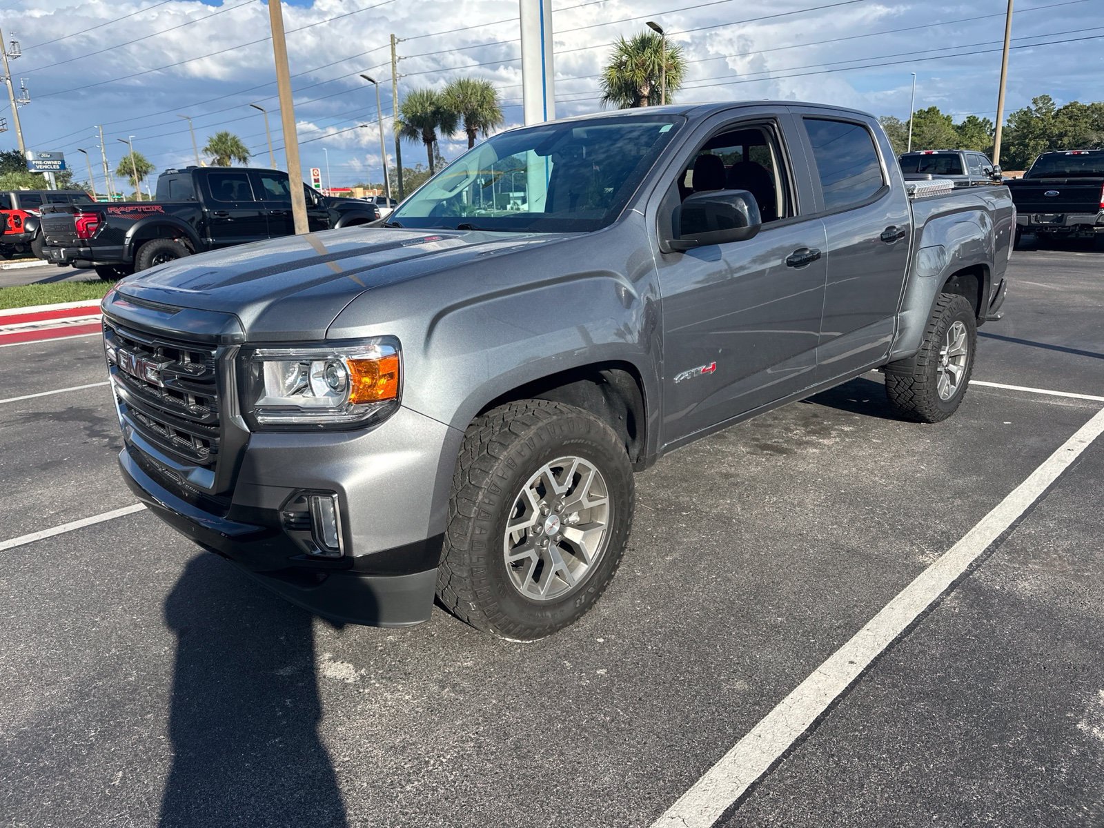 Used 2022 GMC Canyon AT4 w/ Trailering Package AWD/4WD image 3