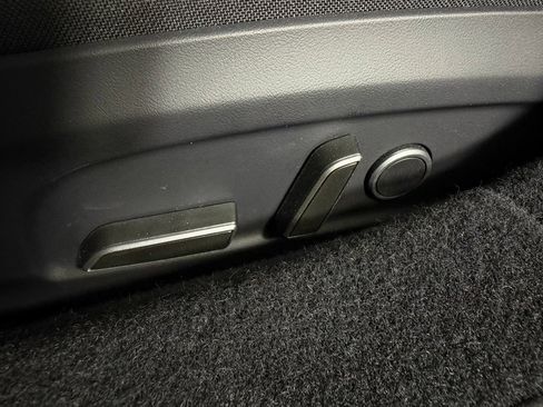 Used 2024 Tesla Model 3 Standard Range RWD image 22