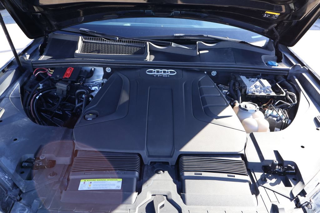 Used 2018 Audi Q7 2.0T Premium Plus w/ Premium Plus Package AWD/4WD image 12