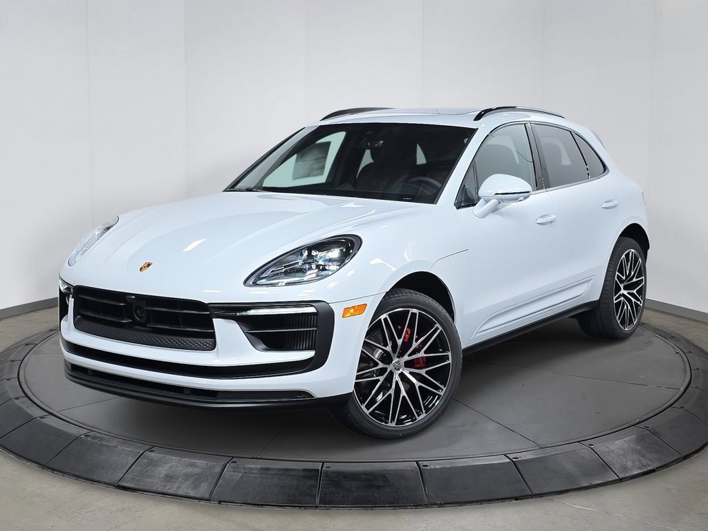 Certified 2026 Porsche Macan S AWD/4WD image 1