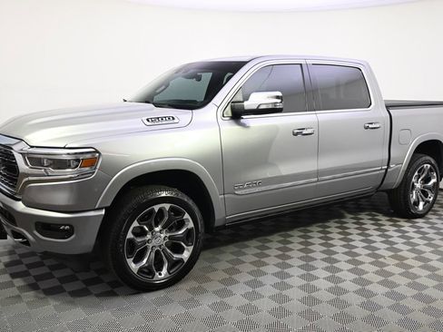 Used 2022 RAM 1500 Limited w/ Body Color Bumper Group AWD/4WD image 2