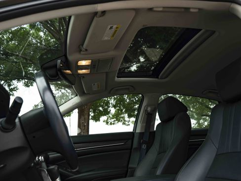 Used 2021 Honda Accord EX-L image 35