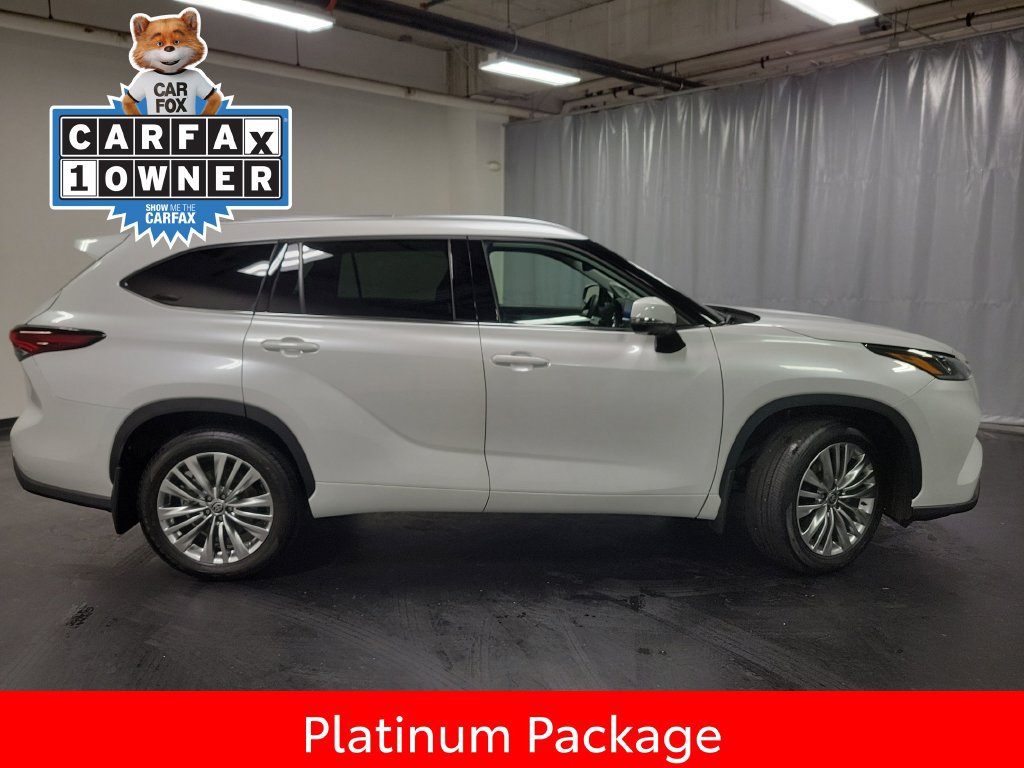 Used 2026 Toyota Highlander Platinum AWD/4WD image 9