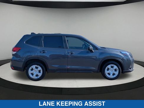 Used 2022 Subaru Forester AWD/4WD image 2