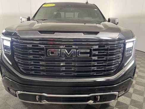 Used 2022 GMC Sierra 1500 Denali Ultimate image 8