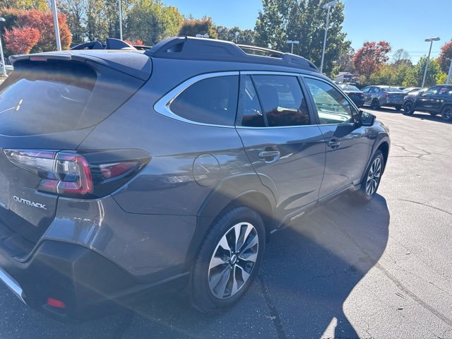 Used 2024 Subaru Outback Limited AWD/4WD image 7