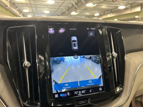 Certified 2023 Volvo XC60 T8 Plus w/ Climate Package image 17
