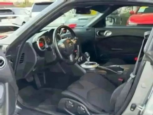 Used 2014 Nissan 370Z Coupe RWD image 14