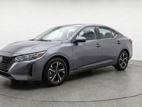 Used 2025 Nissan Sentra SV FWD image 3