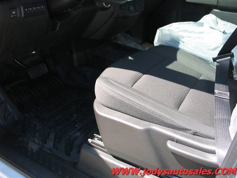 Used 2024 Chevrolet Silverado 2500 W/T w/ WT Fleet Convenience Package AWD/4WD image 4