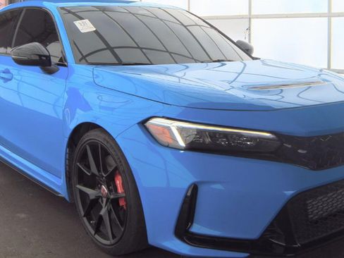 Used 2025 Honda Civic Type R image 16