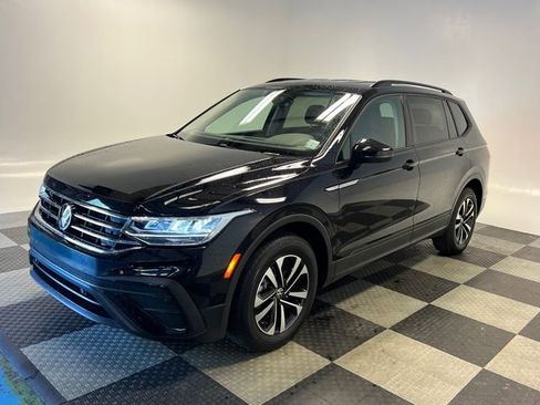 Certified 2023 Volkswagen Tiguan S image 3