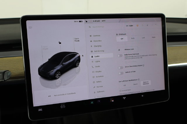 Used 2023 Tesla Model Y 2WD image 28