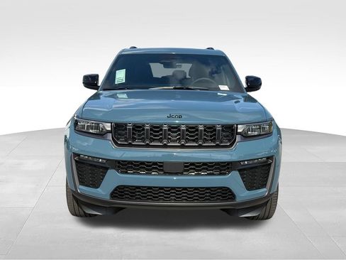 New 2026 Jeep Grand Cherokee Limited w/ Limited Altitude Package RWD image 25